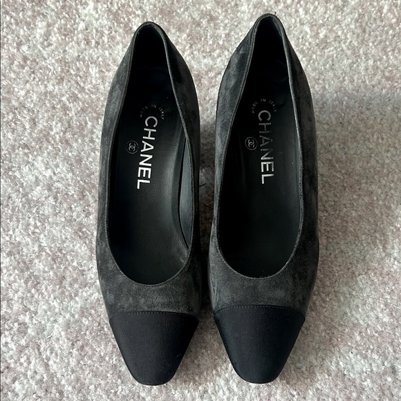 CHANEL Shoes - CHANEL Grey Suede Pumps size 36.5/37